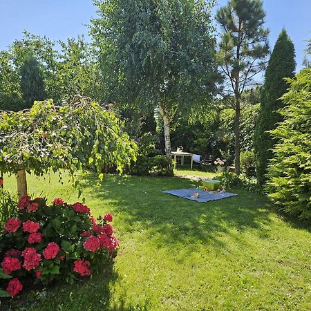 Apartament Garden- Parking, Ogrodek, Cicha Okolica Pruszcz Gdański Buitenkant foto