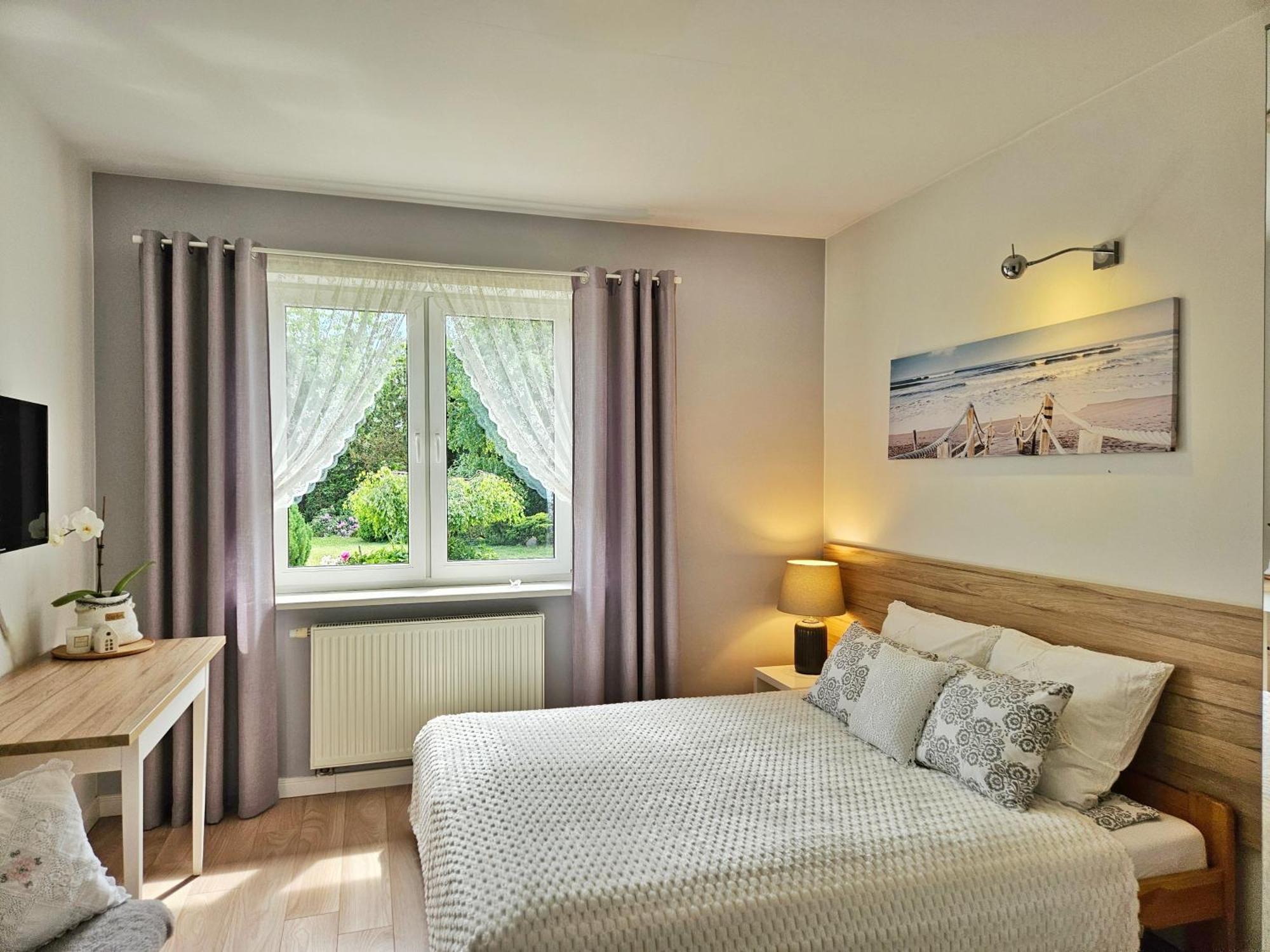 Apartament Garden- Parking, Ogrodek, Cicha Okolica Pruszcz Gdański Buitenkant foto