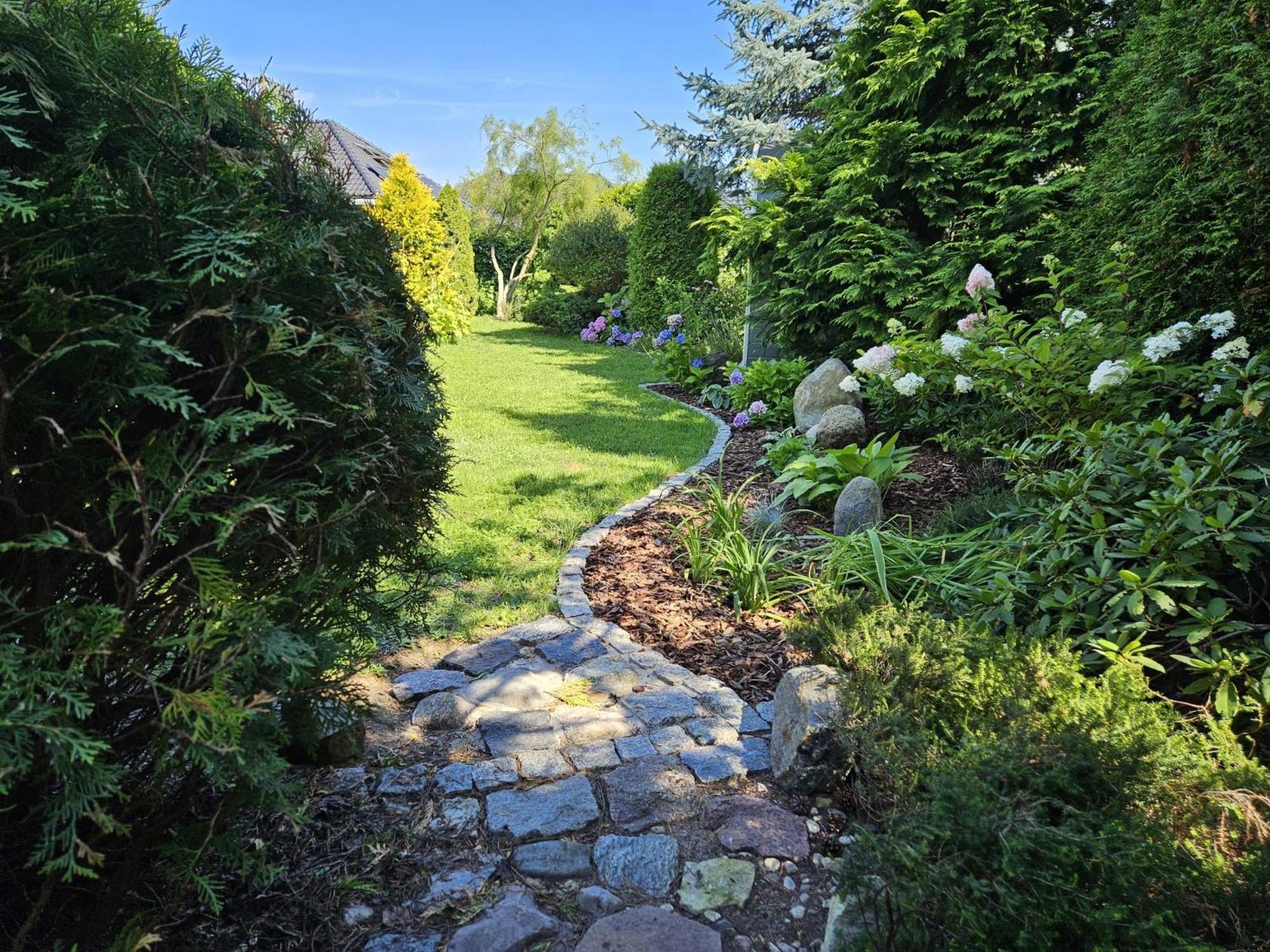 Apartament Garden- Parking, Ogrodek, Cicha Okolica Pruszcz Gdański Buitenkant foto